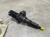 Injector (diesel) from a Volkswagen Caddy III (2KA,2KH,2CA,2CH) 2.0 SDI 2005