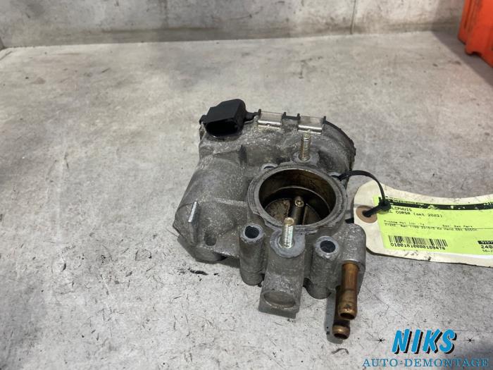 Drosselklappengehäuse van een Opel Corsa C (F08/68) 1.2 16V 2002