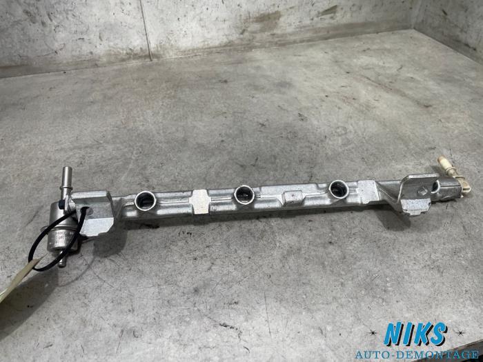 Usagé Système d'injection Ford Fiesta 5 (JD/JH) 1.6 16V Prix sur demande proposé par Niks autodemontage