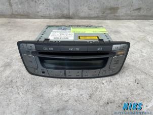 Usados Radio Citroen C1 1.0 12V Precio de solicitud ofrecido por Niks autodemontage