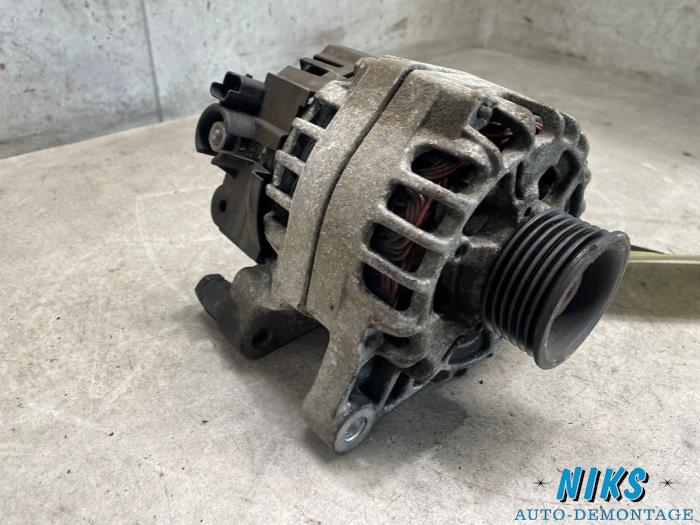 Dynamo from a Peugeot 206 (2A/C/H/J/S) 1.4 XR,XS,XT,Gentry 2002