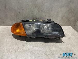 Gebrauchte Scheinwerfer rechts BMW 3 serie Touring (E46/3) 318i Preis auf Anfrage angeboten von Niks autodemontage