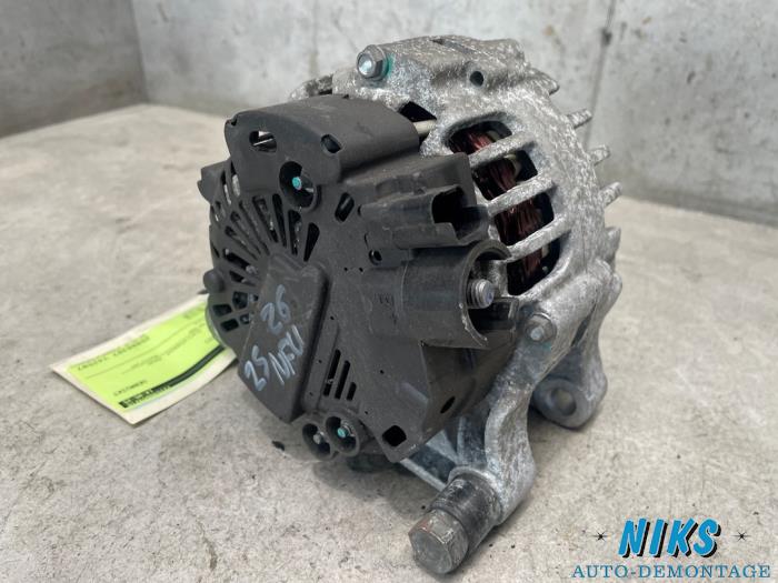 Dynamo van een Peugeot 206 (2A/C/H/J/S) 1.6 16V 2002