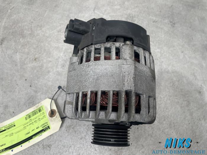 Dynamo from a Peugeot 206 (2A/C/H/J/S) 1.4 XR,XS,XT,Gentry 2002