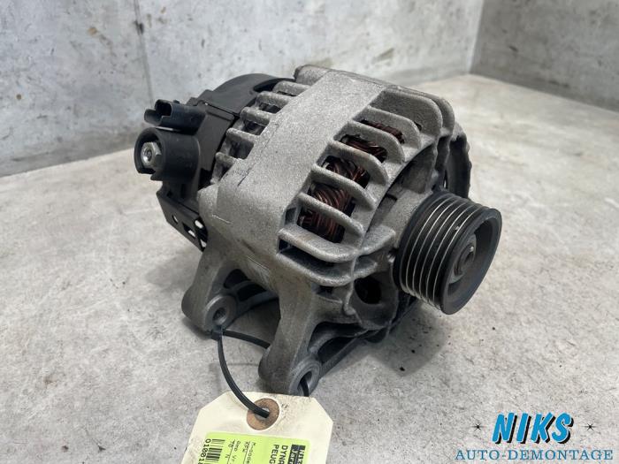 Dynamo from a Peugeot 206 (2A/C/H/J/S) 1.4 XR,XS,XT,Gentry 2002