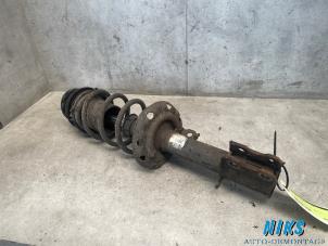 Usados Barra de amortiguador izquierda delante Opel Corsa C (F08/68) 1.2 16V Twin Port Precio de solicitud ofrecido por Niks autodemontage