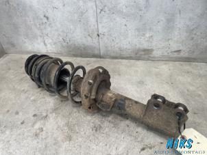 Usados Barra de amortiguador derecha delante Opel Corsa C (F08/68) 1.2 16V Precio de solicitud ofrecido por Niks autodemontage