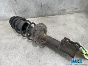 Usados Barra de amortiguador derecha delante Opel Corsa C (F08/68) 1.2 16V Twin Port Precio de solicitud ofrecido por Niks autodemontage