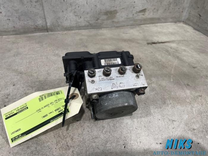 Begagnade ABS-pump Opel Corsa D 1.4 16V Twinport Pris på förfrågan erbjuds av Niks autodemontage