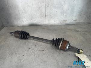 Usagé Arbre de transmission avant gauche Hyundai i10 (F5) 1.1i 12V Prix sur demande proposé par Niks autodemontage