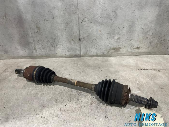 Arbre de transmission avant gauche d'un Hyundai i10 (F5) 1.2i 16V 2009