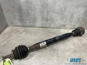 Gebrauchte Antriebswelle rechts vorne Volkswagen Polo IV (9N1/2/3) 1.4 16V Preis auf Anfrage angeboten von Niks autodemontage