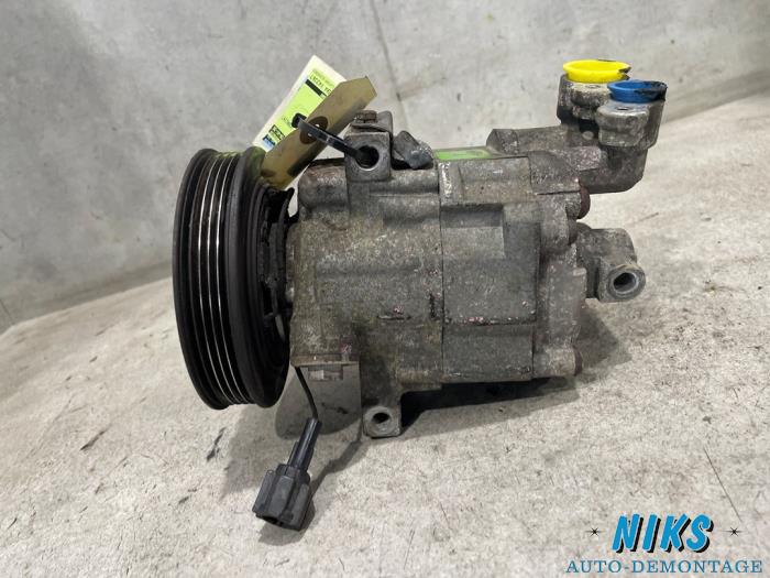 Usagé Compresseur de clim Nissan Micra (K12) 1.2 16V Prix sur demande proposé par Niks autodemontage