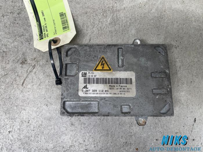 Używane Modul ksenonowy Opel Zafira (M75) 1.9 CDTI 16V Cena na żądanie oferowane przez Niks autodemontage