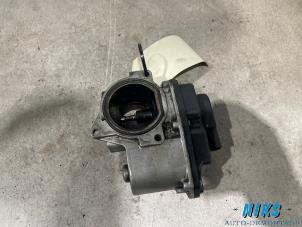 AGR Ventil van een Volkswagen Passat Variant (3C5) 2.0 TDI 16V 140 2009