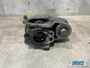 AGR Ventil van een Volkswagen Passat Variant (3C5) 2.0 TDI 16V 140 2009