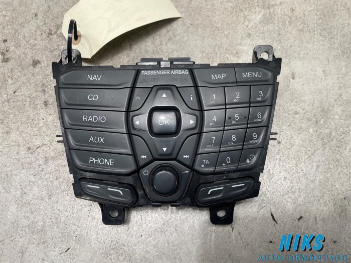 Używane Panel obslugi radia Ford Transit Connect (PJ2) 1.6 TDCi 16V 115 Cena na żądanie oferowane przez Niks autodemontage