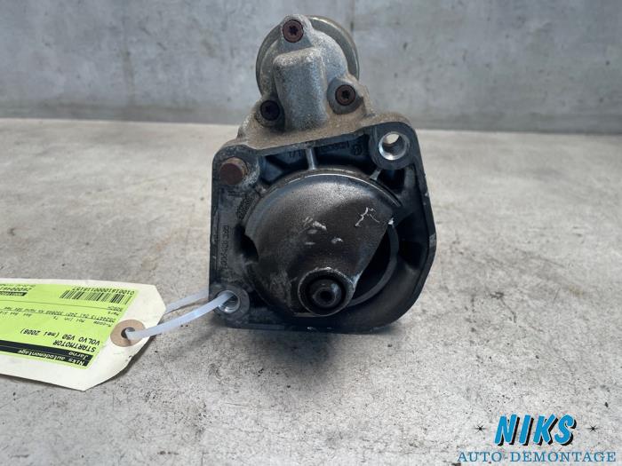 Begagnade Startmotor Volvo V50 (MW) 2.4 D5 20V Pris på förfrågan erbjuds av Niks autodemontage