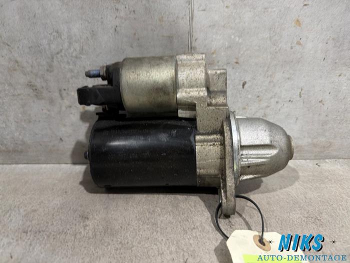 Gebrauchte Anlasser BMW 5 serie (E60) 523i 24V Preis auf Anfrage angeboten von Niks autodemontage