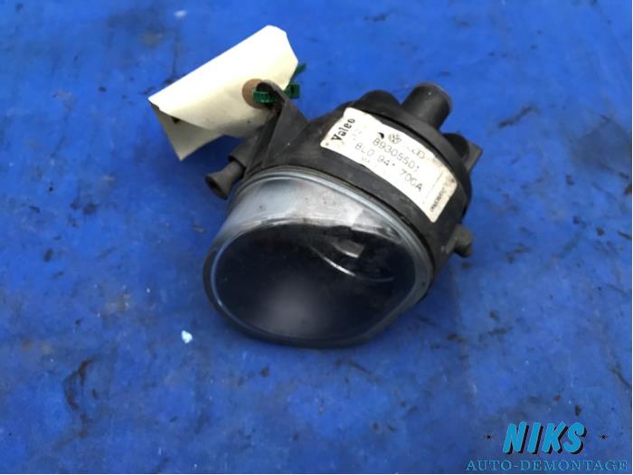 Fog light, front right from a Audi A3 (8L1) 1.8 20V 1997