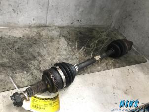 Used Front drive shaft, left Hyundai i30 (FD) Price on request offered by Niks autodemontage