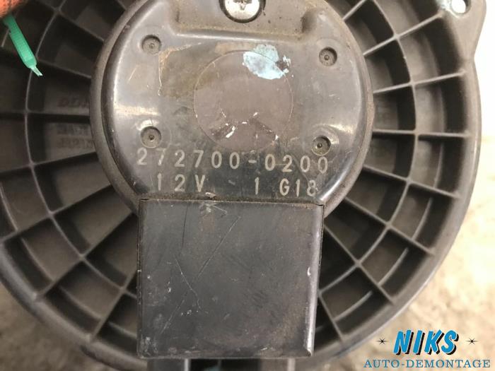 Motor de ventilador de calefactor de un Daihatsu Cuore (L251/271/276) 1.0 12V DVVT 2005