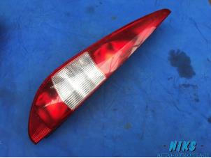 Used Taillight, left Ford Mondeo III Wagon 2.0 TDCi 130 16V Price on request offered by Niks autodemontage