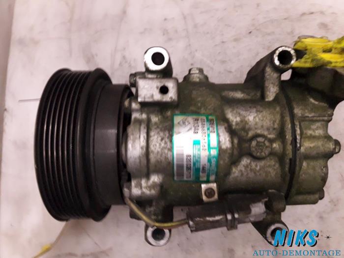Air conditioning pump from a Renault Modus/Grand Modus (JP) 1.2 16V 2005