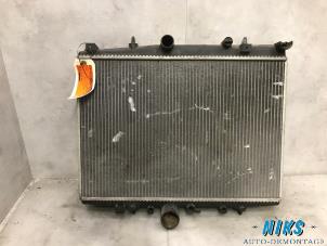 Used Radiator Citroen C5 I Break (DE) 2.0 16V Price on request offered by Niks autodemontage