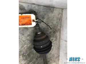 Used Front drive shaft, right Opel Zafira (F75) 2.2 16V Price on request offered by Niks autodemontage