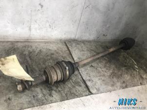 Used Front drive shaft, right Daihatsu Terios (J1) 1.3 16V 4x4 Price on request offered by Niks autodemontage