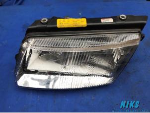 Used Headlight, left Audi A4 Avant (B5) 1.6 Price on request offered by Niks autodemontage