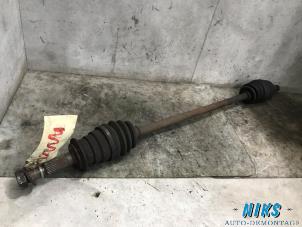 Used Front drive shaft, right Daihatsu Terios (J1) 1.3 16V 4x4 Price on request offered by Niks autodemontage