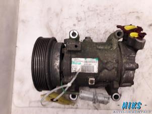 Used Air conditioning pump Renault Clio Price on request offered by Niks autodemontage