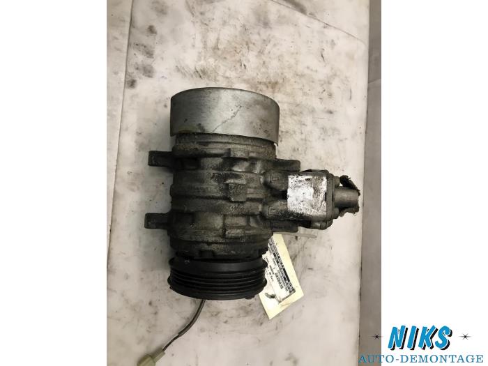 Usagé Compresseur de clim Daihatsu Terios (J1) 1.3 16V 4x4 Prix sur demande proposé par Niks autodemontage