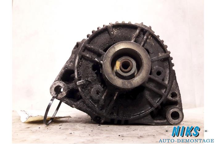 Begagnade Dynamo Opel Vectra B (36) 2.0 Di 16V Pris på förfrågan erbjuds av Niks autodemontage
