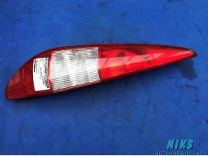 Used Taillight, left Ford Mondeo III Wagon 2.0 16V Price on request offered by Niks autodemontage