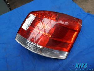 Used Taillight, right Opel Signum (F48) 3.0 CDTI V6 24V Price on request offered by Niks autodemontage