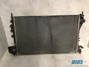 Used Radiator Opel Signum (F48) 3.0 CDTI V6 24V Price on request offered by Niks autodemontage