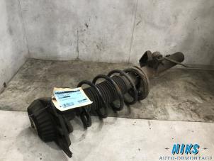 Used Rear shock absorber rod, left Ford Mondeo III 2.0 TDCi 115 16V Price on request offered by Niks autodemontage