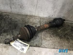 Used Front drive shaft, left Peugeot 206 (2A/C/H/J/S) 1.4 XR,XS,XT,Gentry Price on request offered by Niks autodemontage