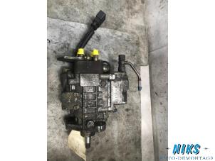 Used Mechanical fuel pump Volkswagen Polo III (6N2) 1.9 SDI Price on request offered by Niks autodemontage