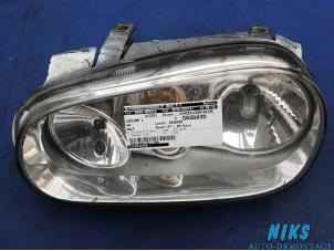 Used Headlight, left Volkswagen Golf IV (1J1) 1.6 Price on request offered by Niks autodemontage