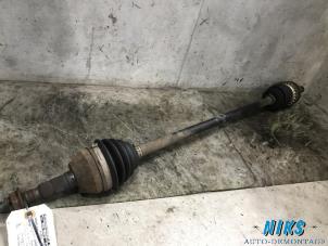 Used Front drive shaft, right Opel Astra Price on request offered by Niks autodemontage
