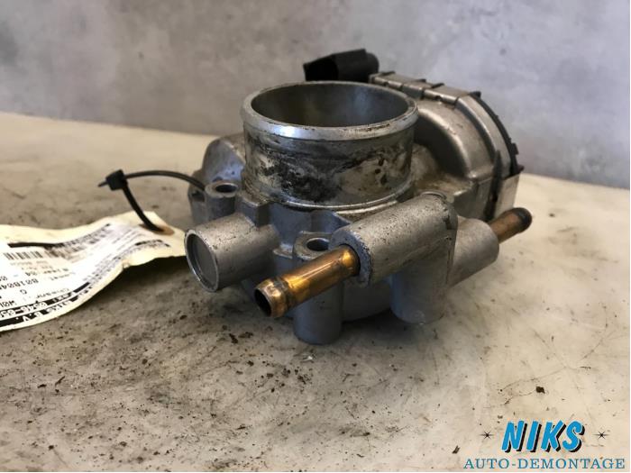 Throttle body from a Opel Astra 2005