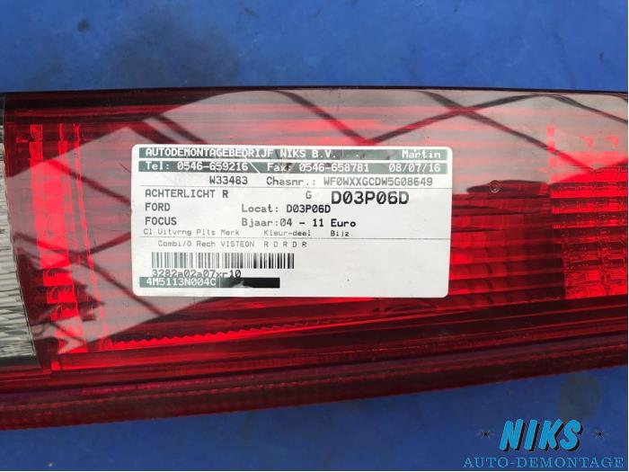 Taillight, right from a Ford Focus 2 Wagon 1.6 TDCi 16V 90 2005