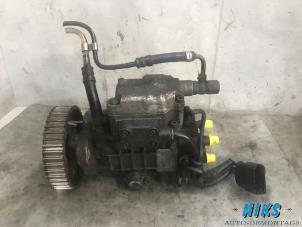 Used Mechanical fuel pump Volkswagen Polo III (6N1) 1.9 SDI Price on request offered by Niks autodemontage