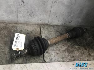 Used Front drive shaft, left Peugeot 306 Break (7E) 1.9 D Price on request offered by Niks autodemontage