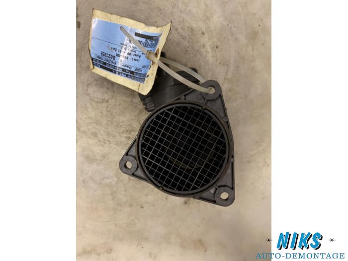 Luftdichtemesser van een Volkswagen Polo 2000