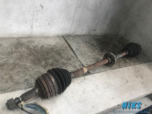 Used Front drive shaft, left Chevrolet Tacuma 1.6 16V Price on request offered by Niks autodemontage